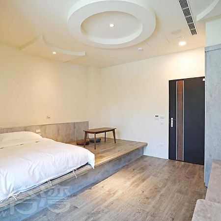 Riyuewan Homestay Юйчи Экстерьер фото